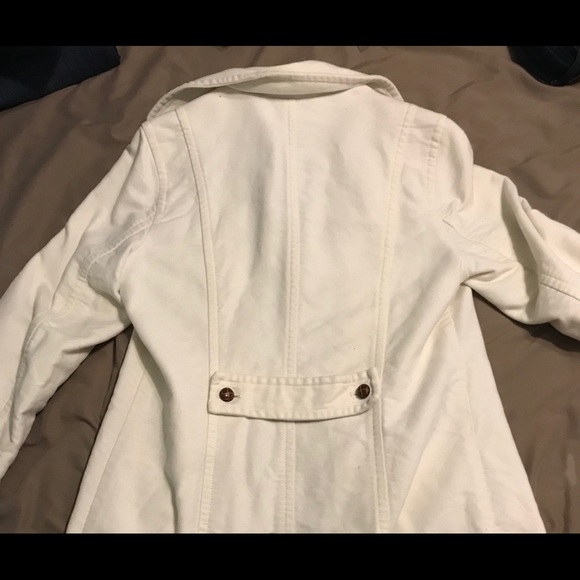 Gap Coat - Picture 2 of 2